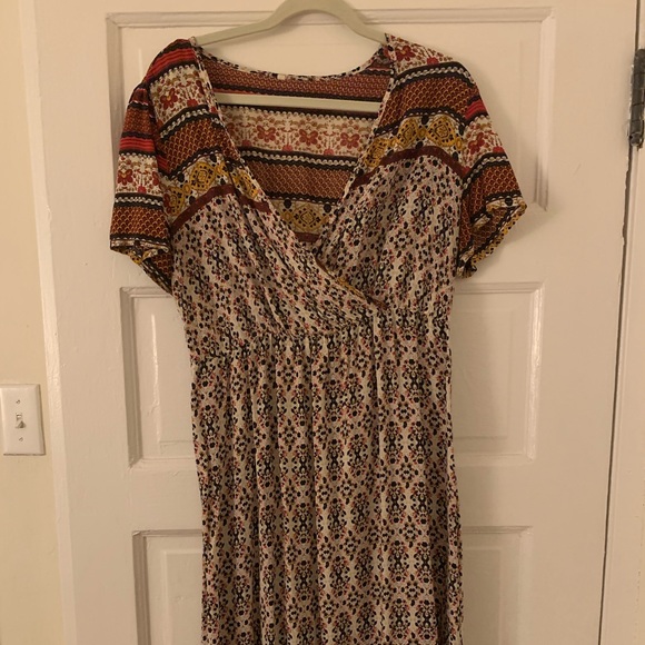 Mid-length Boho Dress - Picture 2 of 3